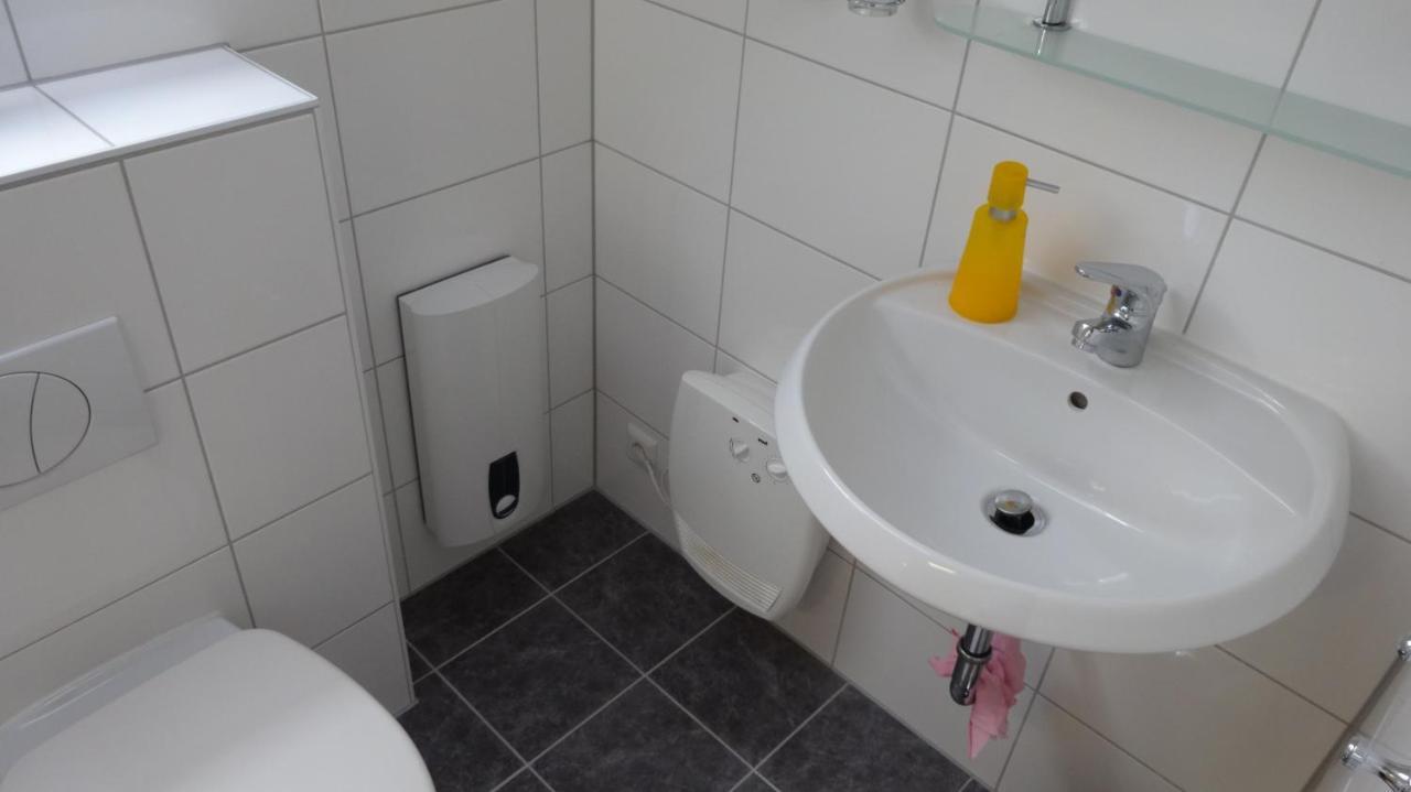 Gemuetliche Privatzimmer In Messenaehe هانوفر المظهر الخارجي الصورة